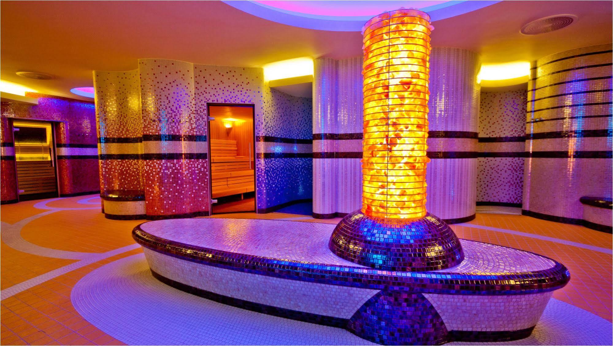Hotel Unitral Spa W Mielnie Mielno  Eksteriør billede